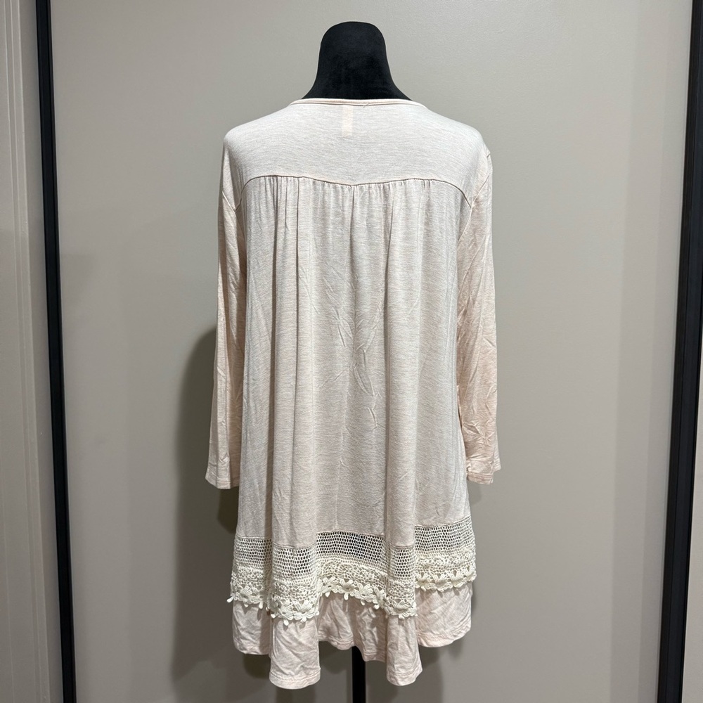 Lapis Blush Lace Accent Tunic with 3/4 Length Sleeve - Picture 2 of 7